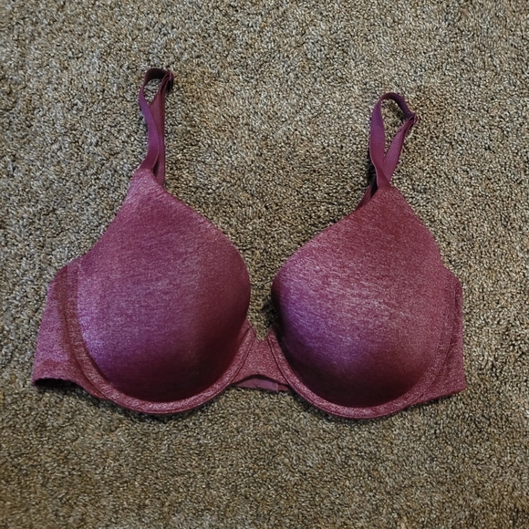 VS uplift semi demi bra 36C - Picture 1 of 3